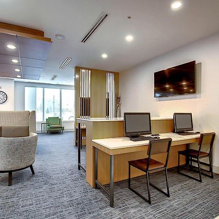 Holiday Inn Express & Suites - Calgary Airport Trail Ne By Ihg Exterior foto