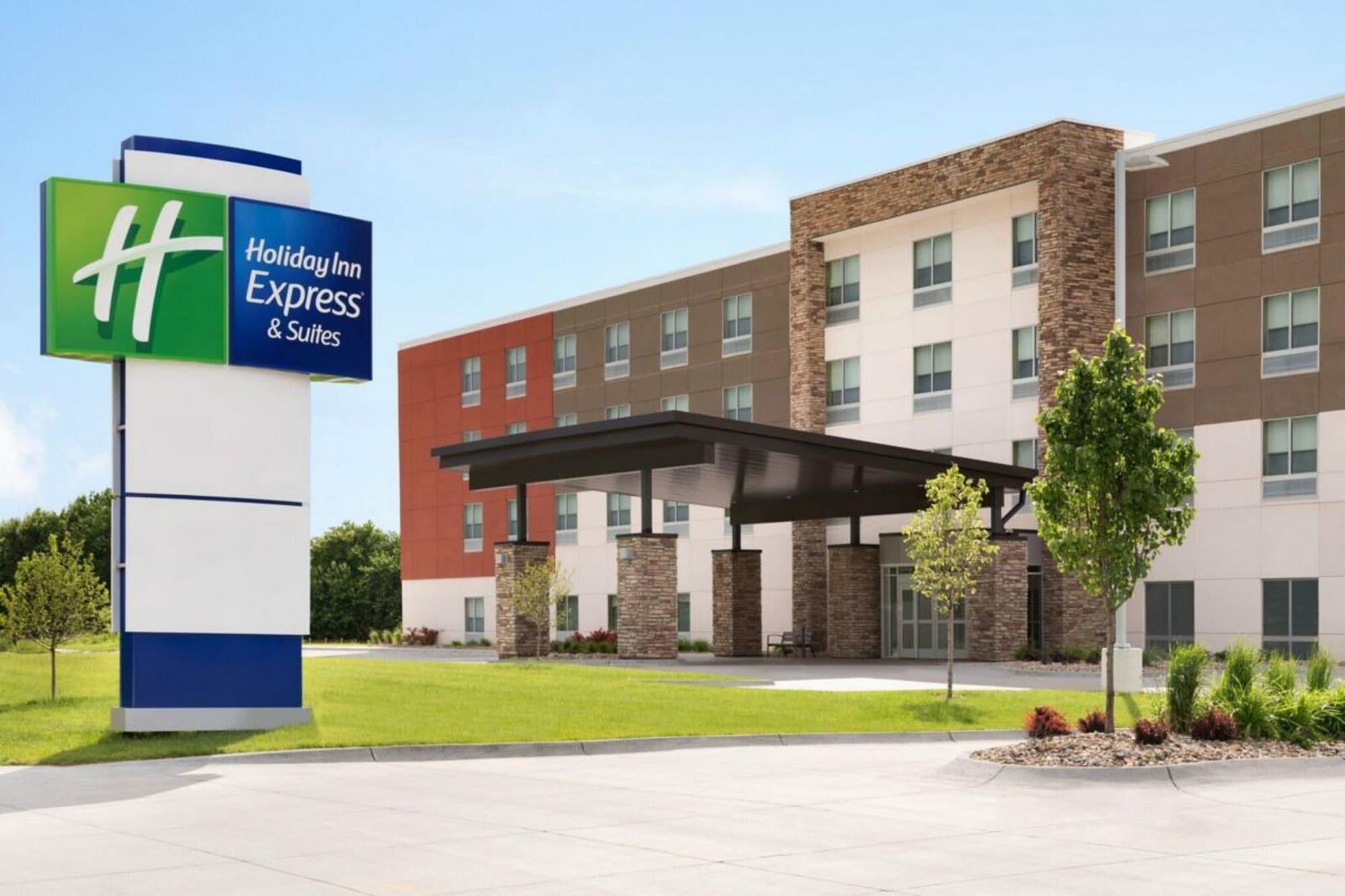 Holiday Inn Express & Suites - Calgary Airport Trail Ne By Ihg Exterior foto