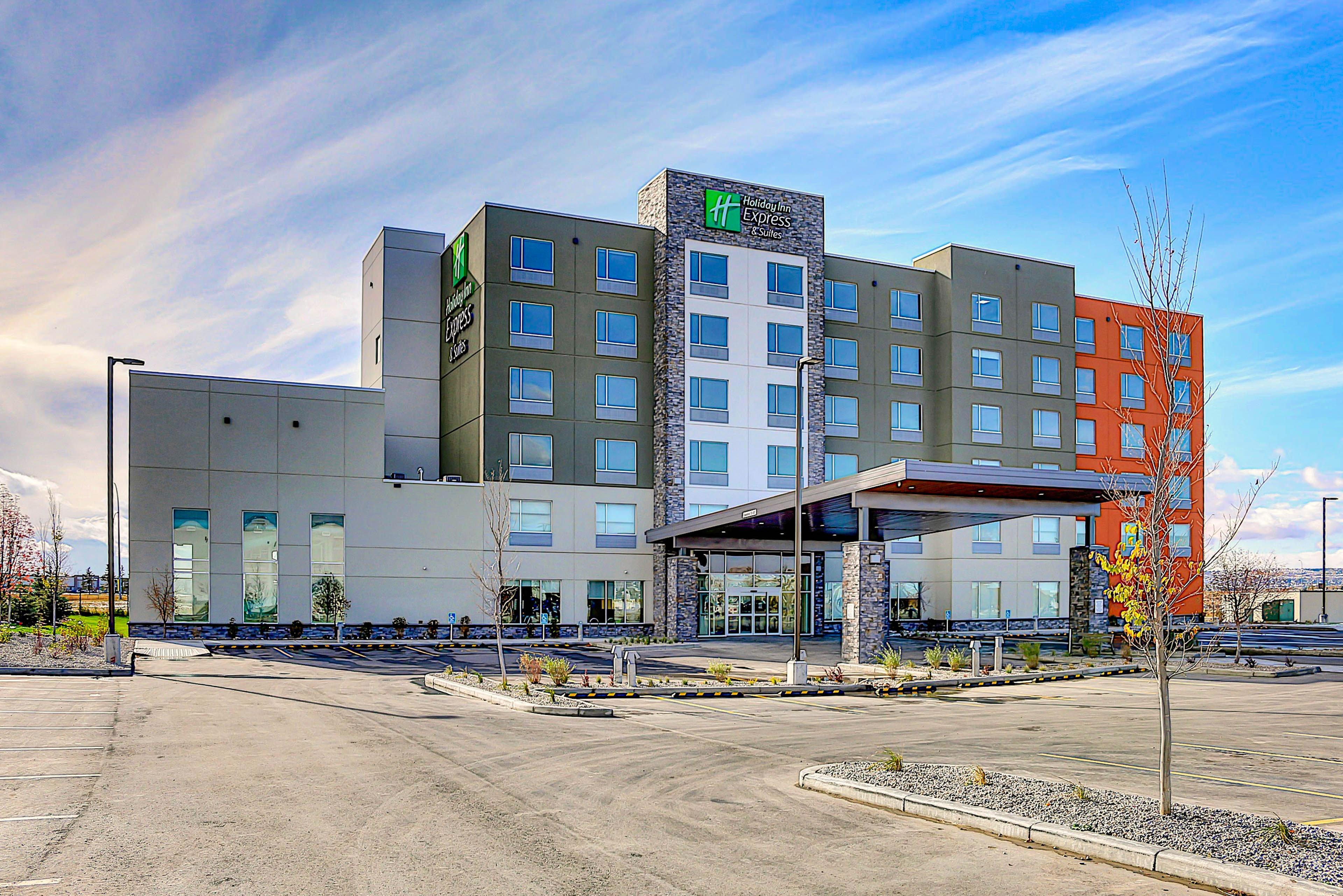 Holiday Inn Express & Suites - Calgary Airport Trail Ne By Ihg Exterior foto