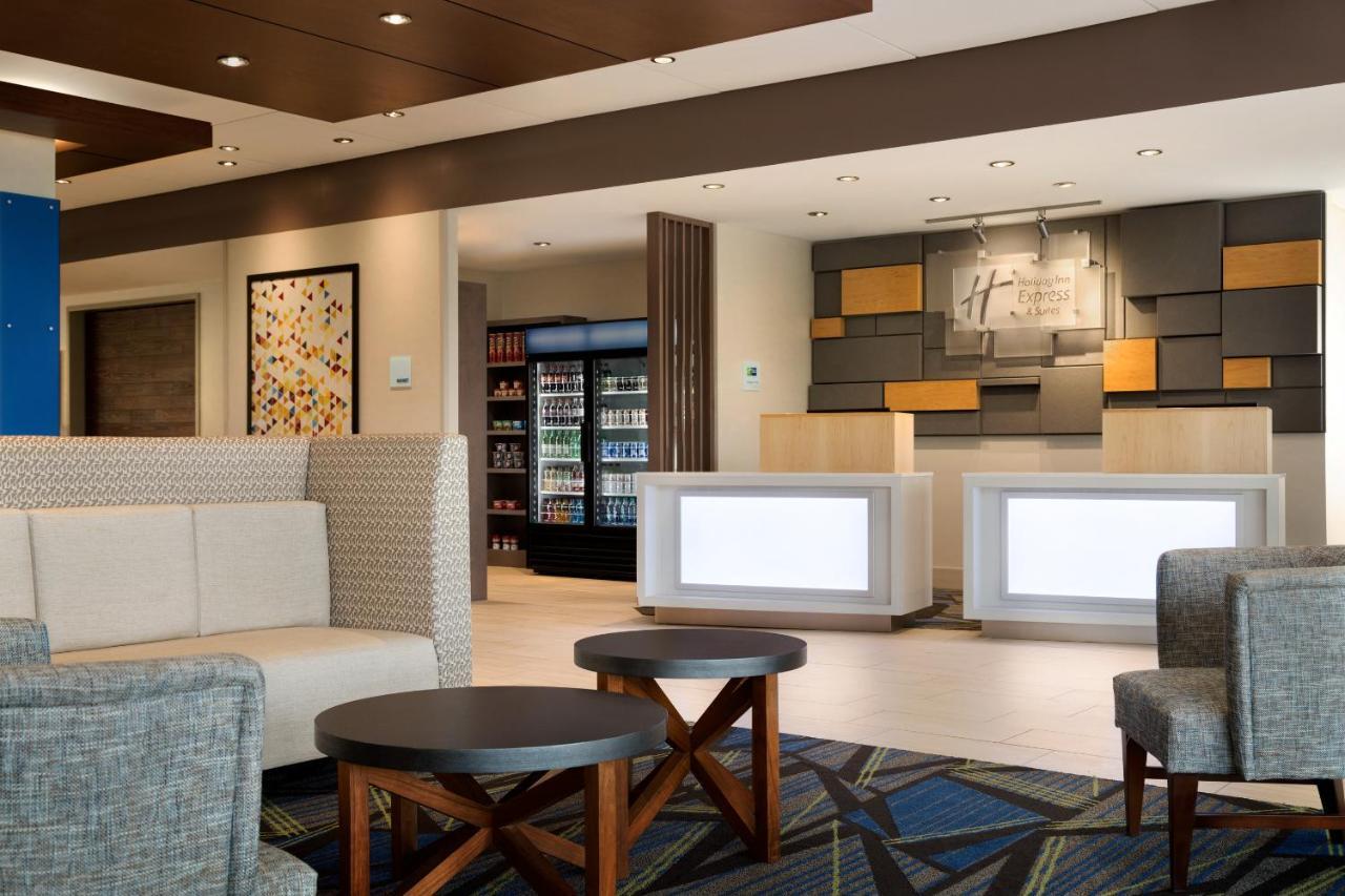 Holiday Inn Express & Suites - Calgary Airport Trail Ne By Ihg Exterior foto