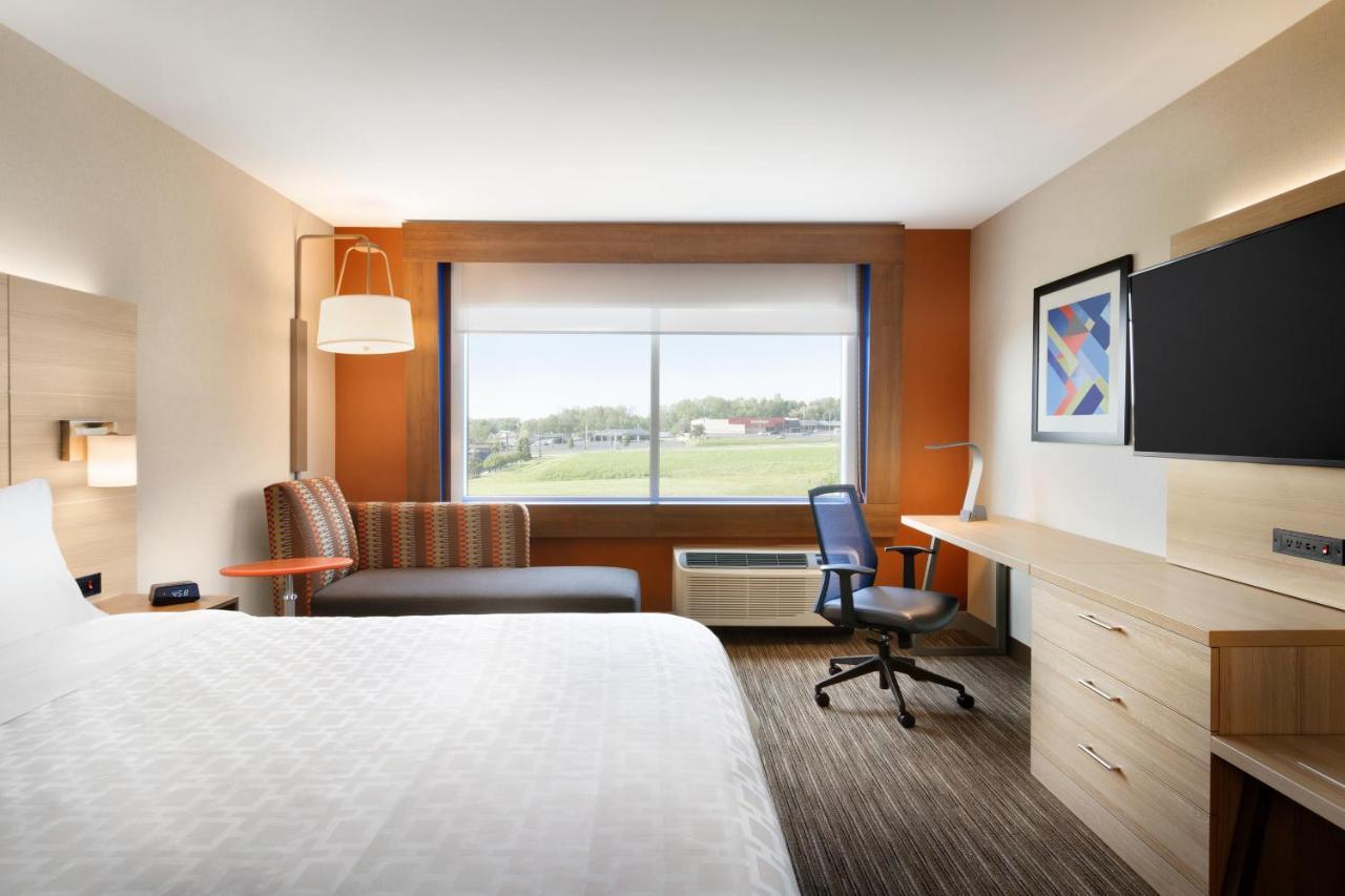 Holiday Inn Express & Suites - Calgary Airport Trail Ne By Ihg Exterior foto